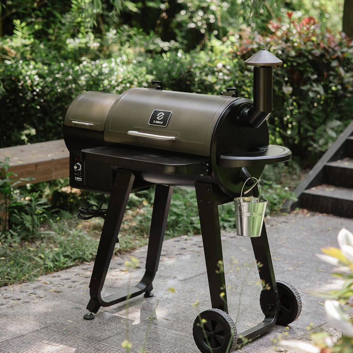 Zgrill 450 exterior